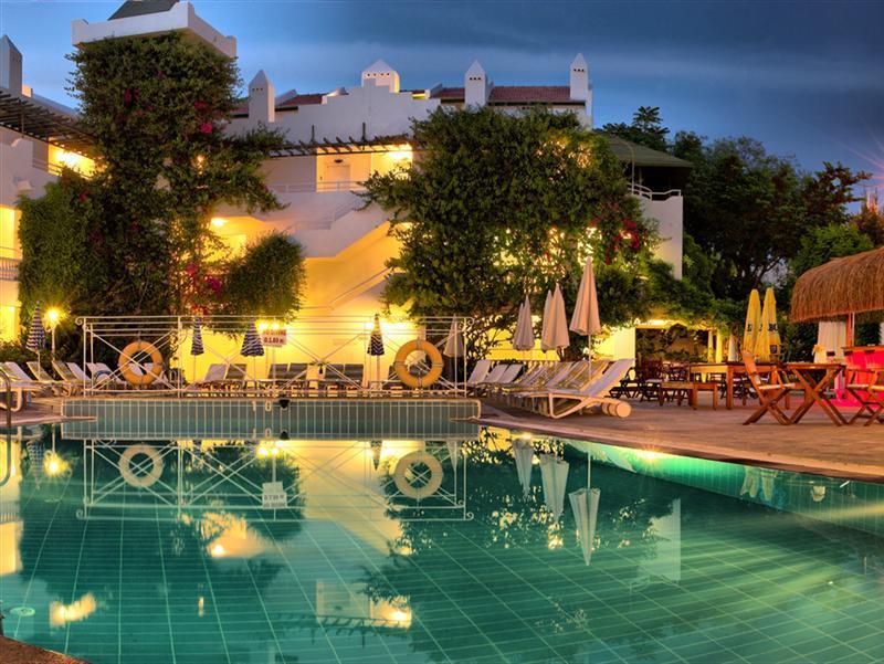 Hotel Golden Gate Kusadası Kültér fotó