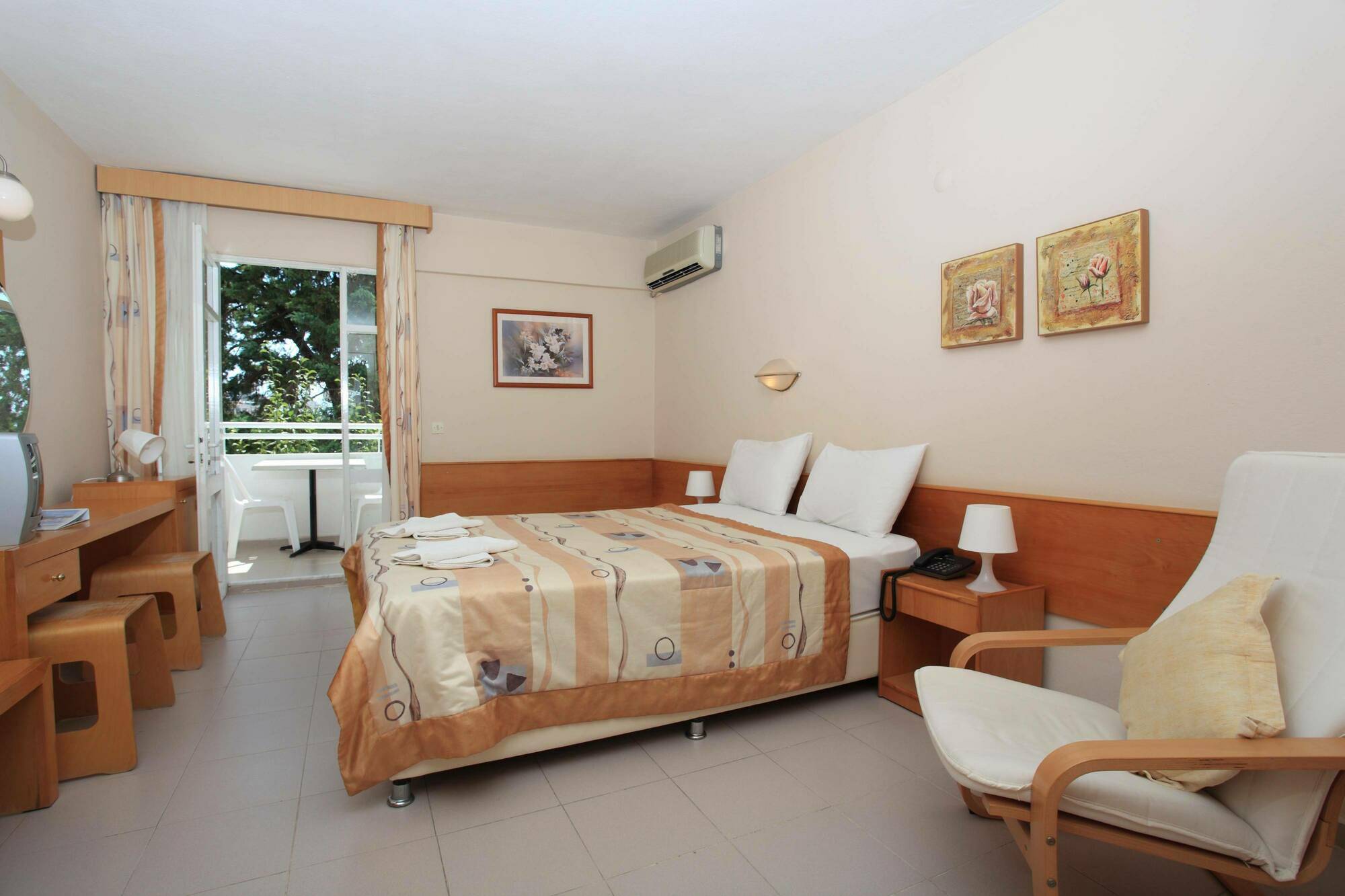 Hotel Golden Gate Kusadası Kültér fotó